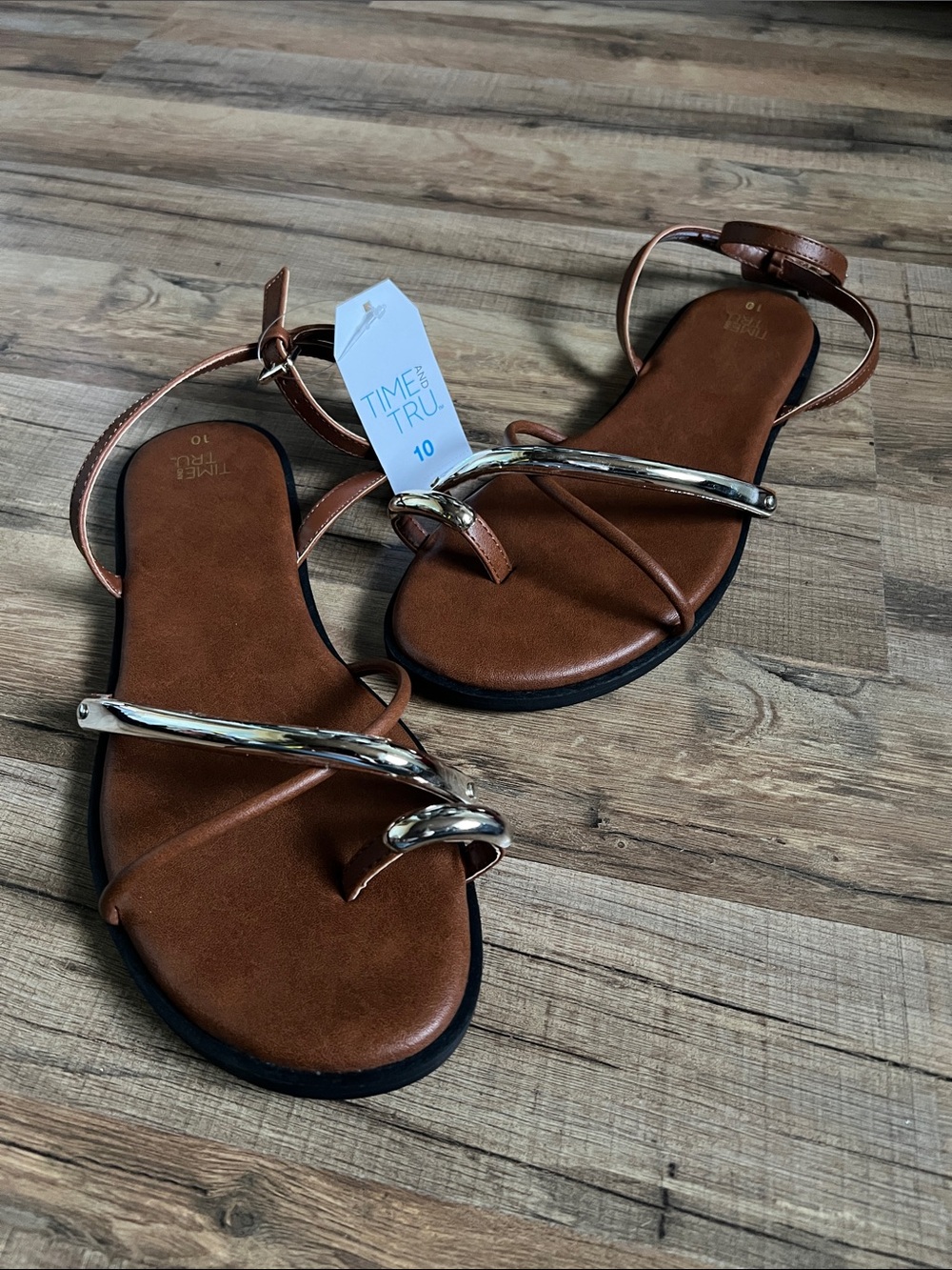 New Time and Tru Brown Sandals with Silver Trim 10